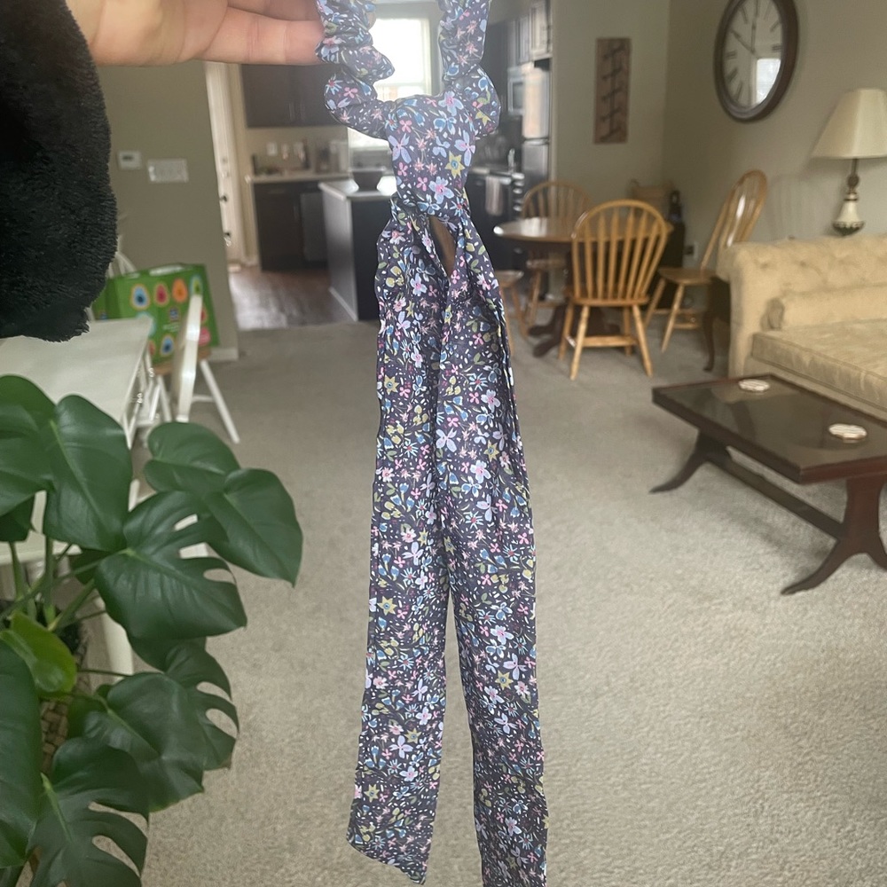 Loft Floral Hair Accessory - Hair Ribbon - Picture 2 of 6